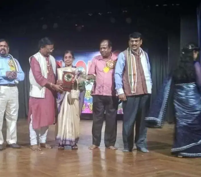 Basanta Kumari Samanta being publicly felicitated for her lifetime of service to art
