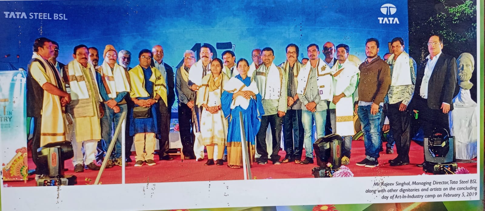 Basanta Kumari Samanta with fellow artist at Tata Steel Art Camp, 2019